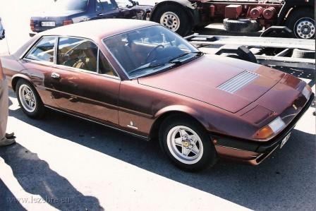 ferrari 400